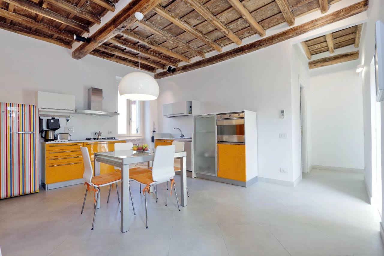 Apartmán Reginella Řím Exteriér fotografie