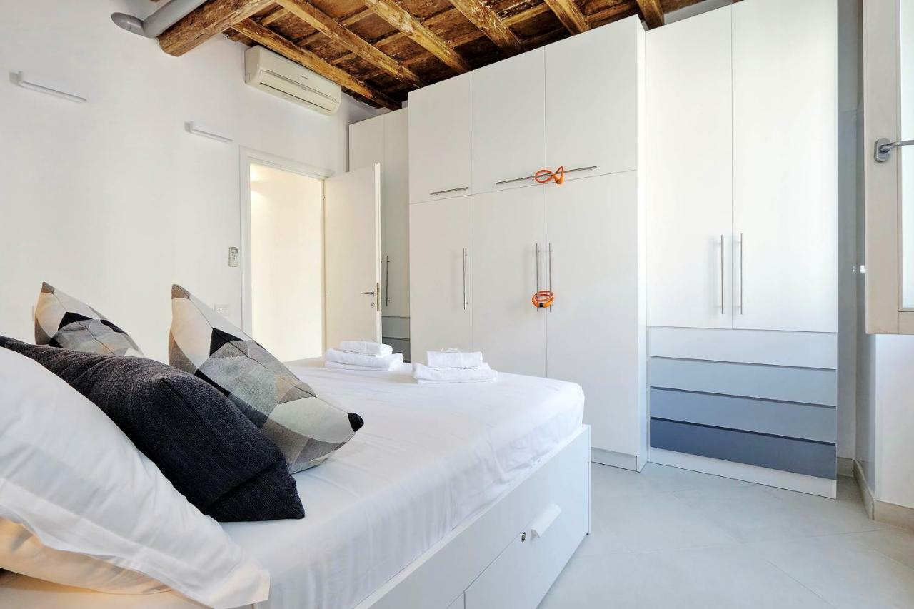 Apartmán Reginella Řím Exteriér fotografie